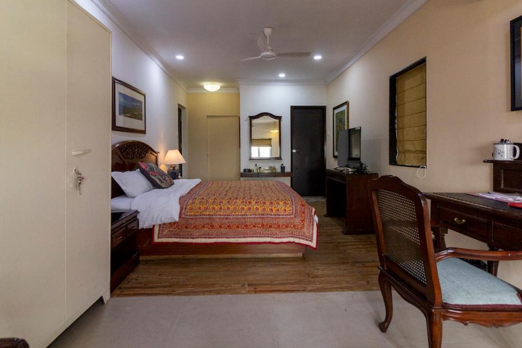 Neelam Bed & Breakfast - Housity