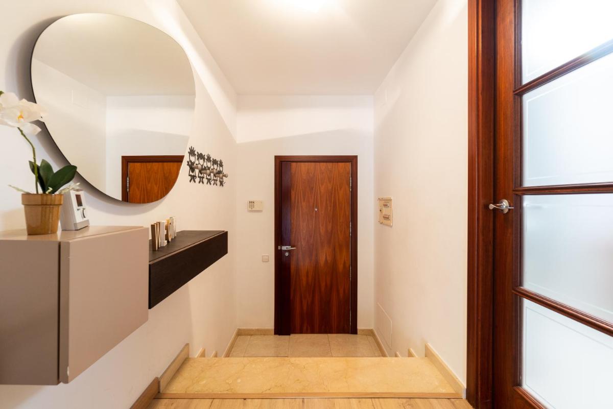 Apartamento con gran patio y excelente ubicación! - Housity