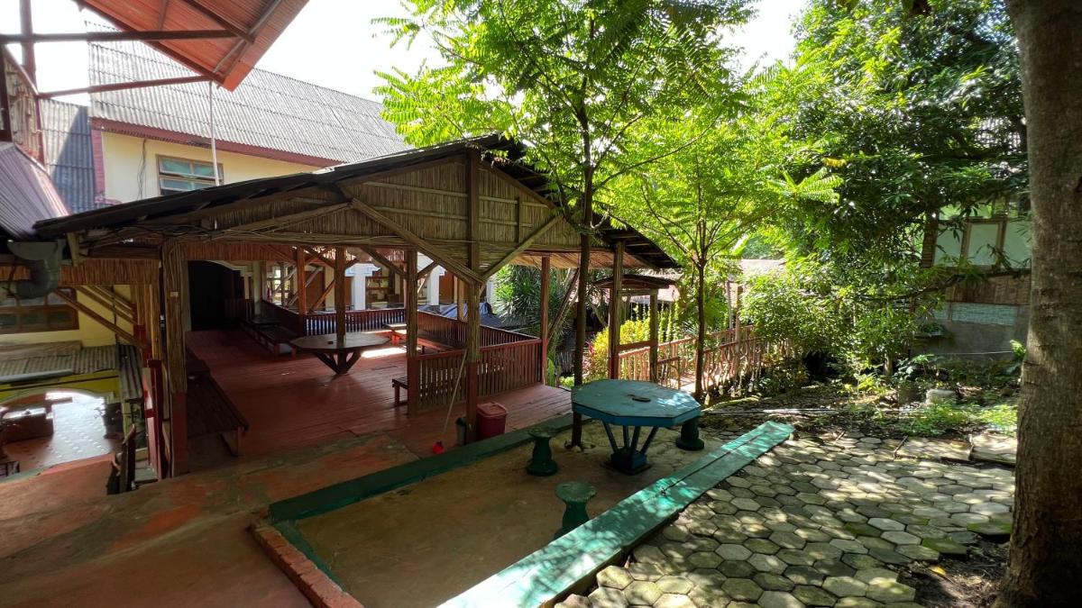 Suitetrails - Centro Bajo Hotel & Resto