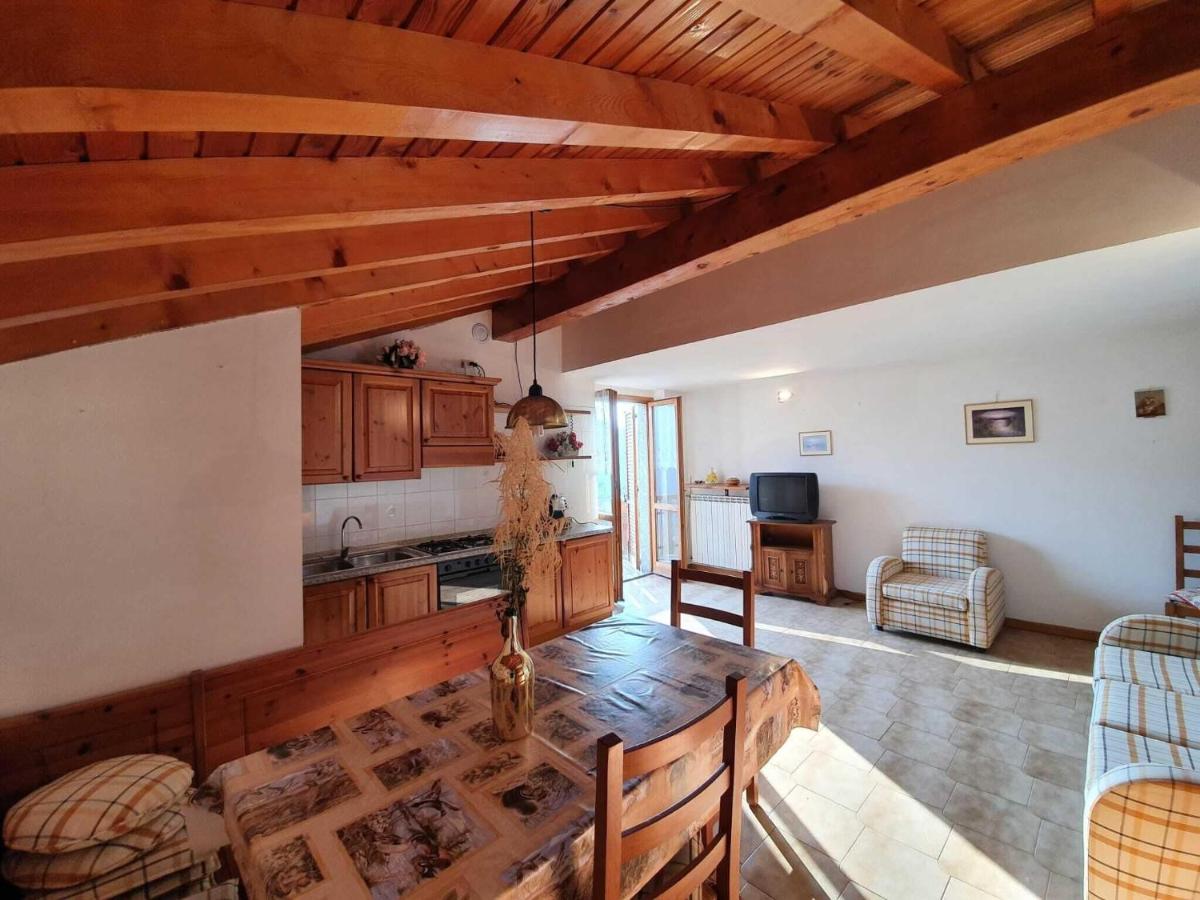 Belvilla by OYO Appartamento Vendrogno - Housity