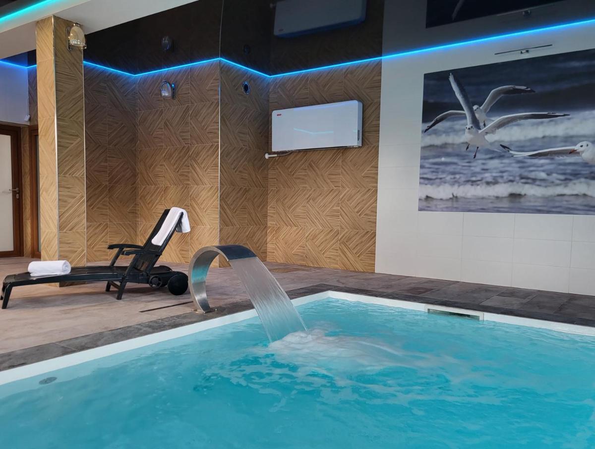 Dom Jastrzębia z basenem i jacuzzi - Housity