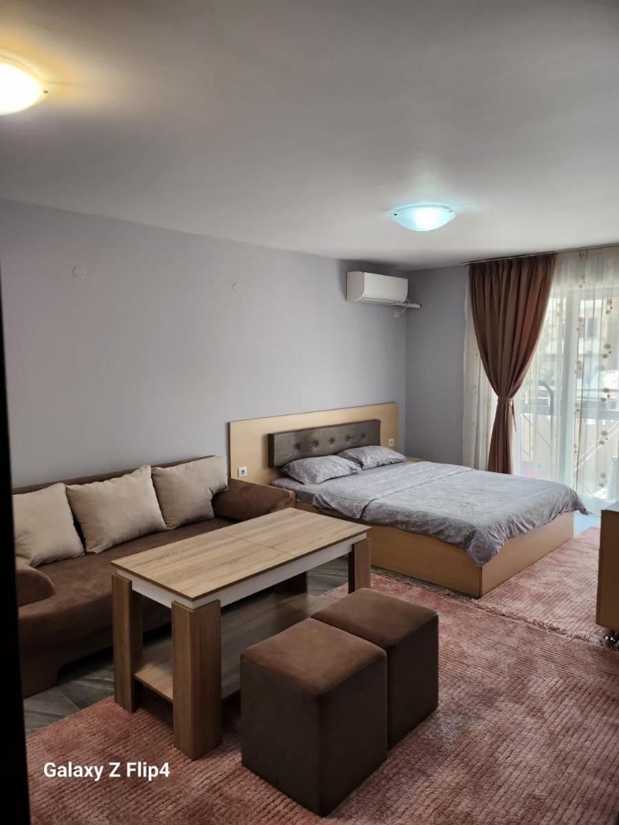 Studio Ivana - Housity