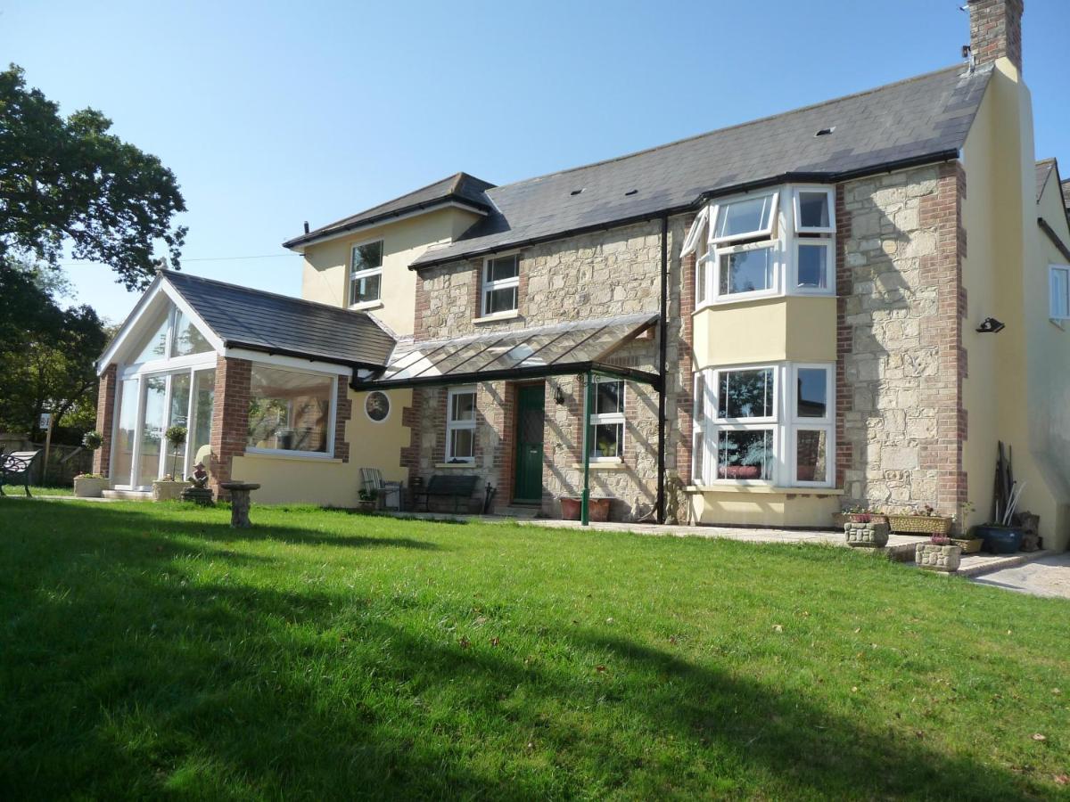 Ivy Hall - Housity
