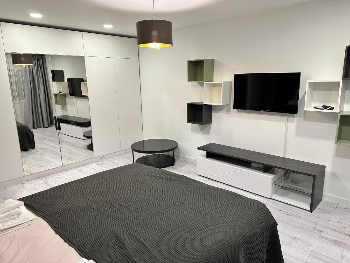 Timpuri Noi Studio - Housity