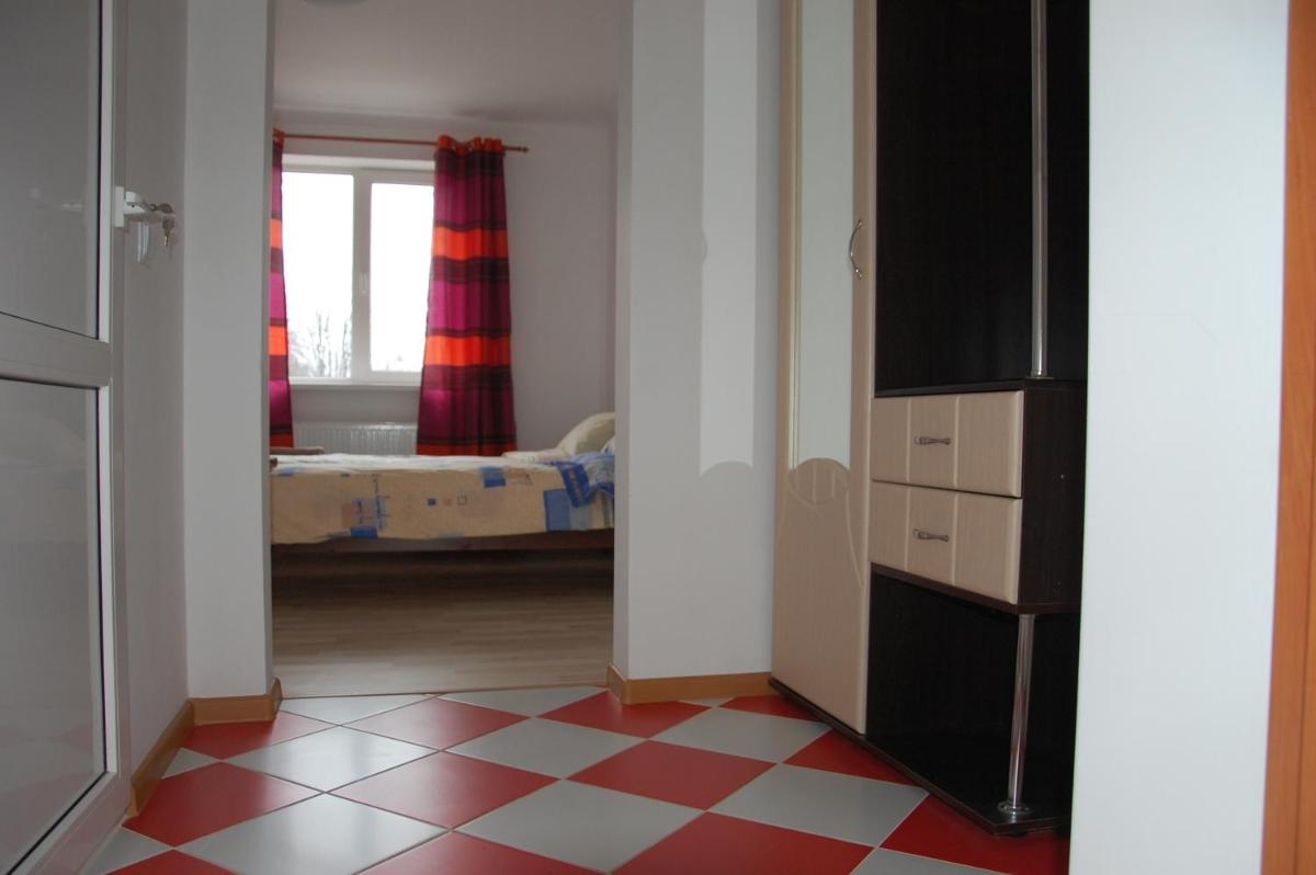 Dalekobiynyk - Housity