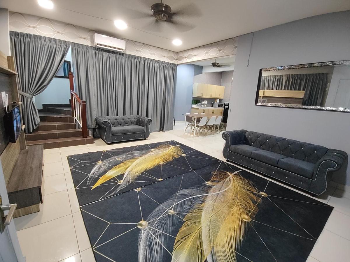 Suitetrails - Tiara Homestay - for Malay only