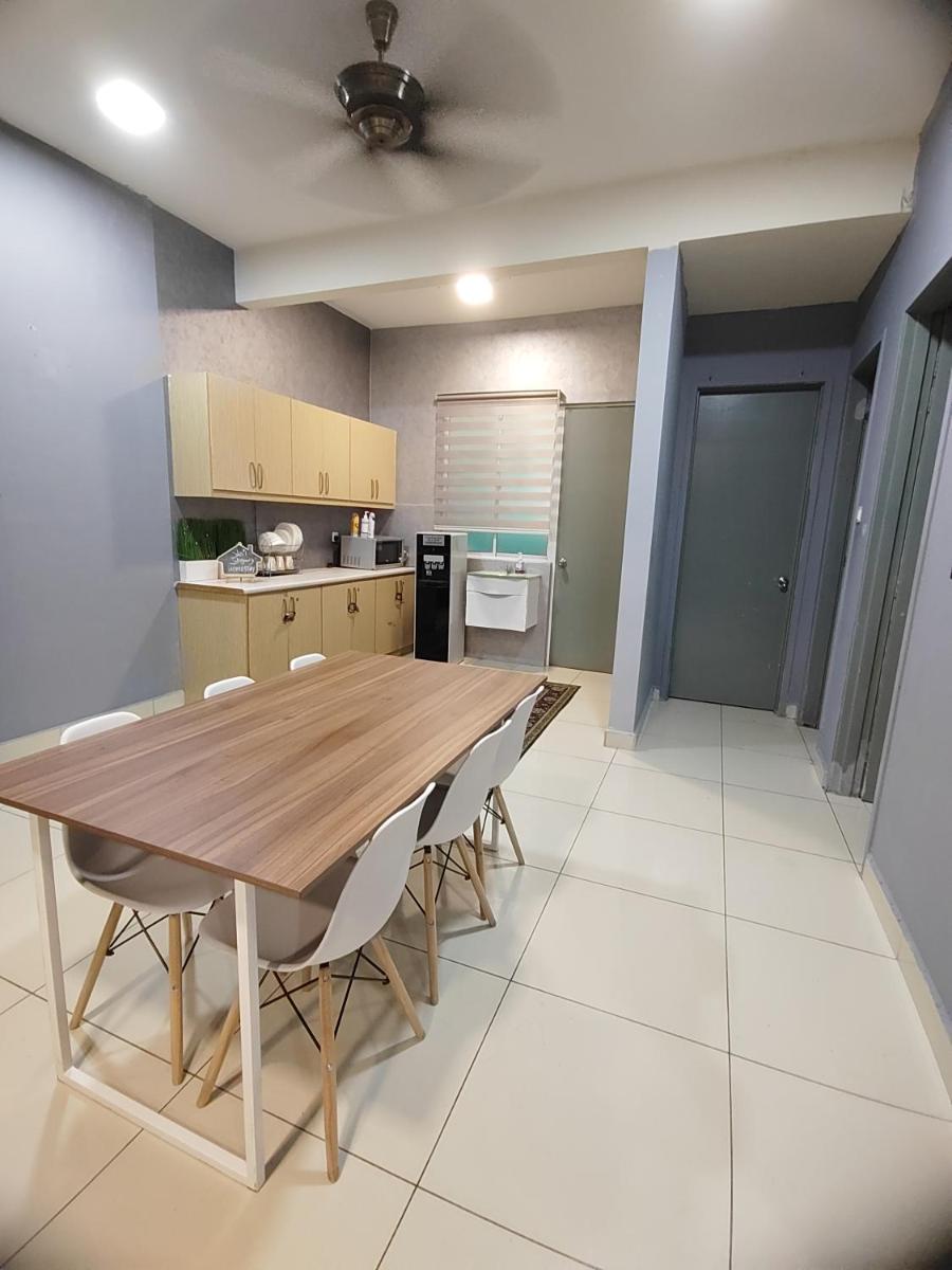 Suitetrails - Tiara Homestay - for Malay only