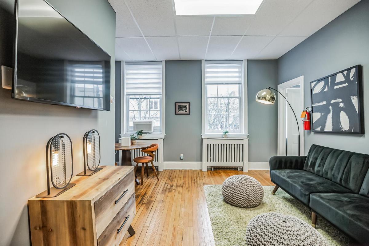 Location Location Location Corner Views Old City - Housity