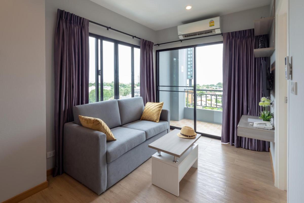 Horsehill Hotel Sriracha - Housity