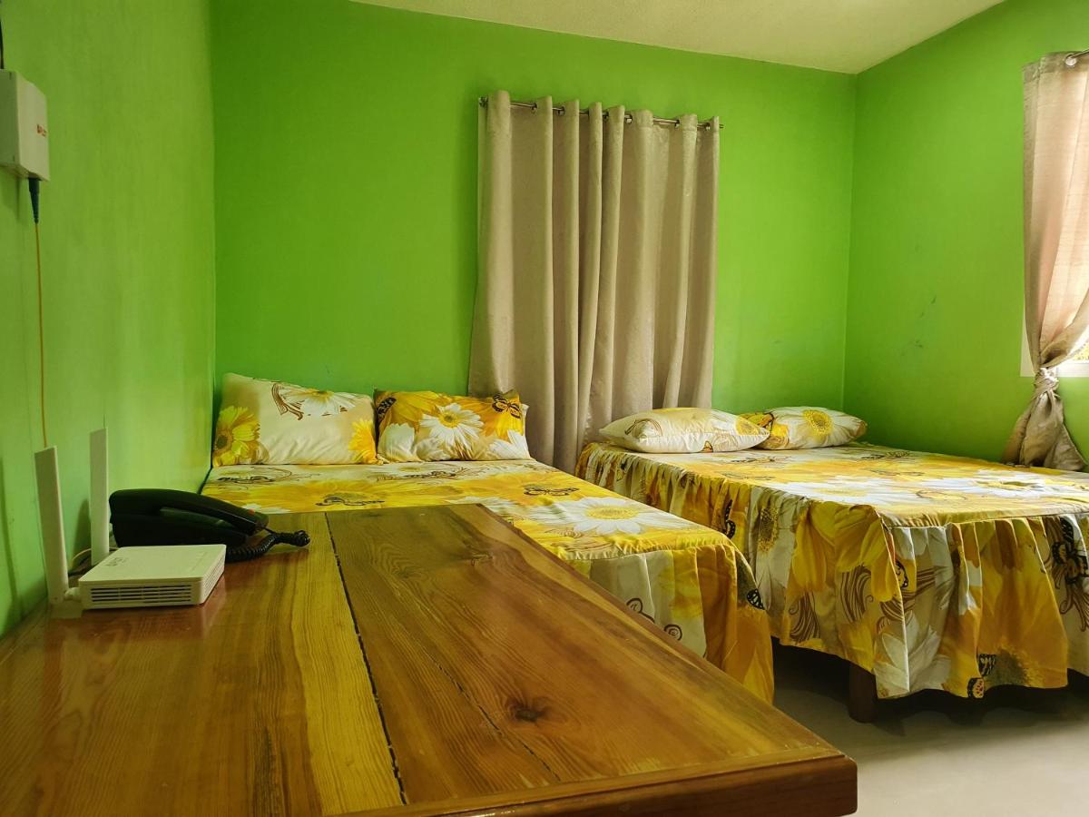 3Bedroom & 2 Bathroom Affordable Baguio Homestay - Housity