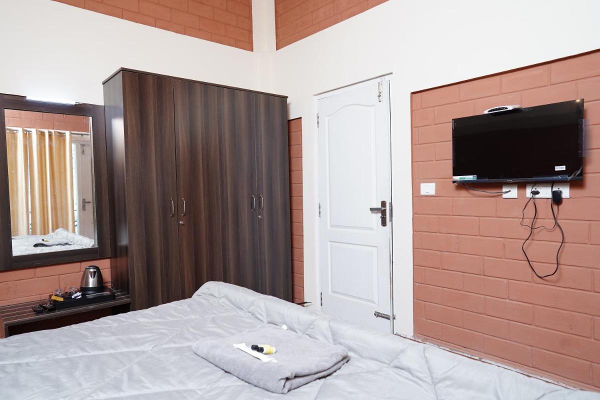 Tea Leaf Stays by Brown Tree Resorts - Housity