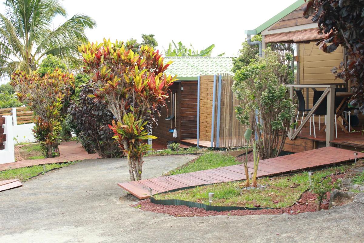 Les bungalows du chateau d'Ô - Housity