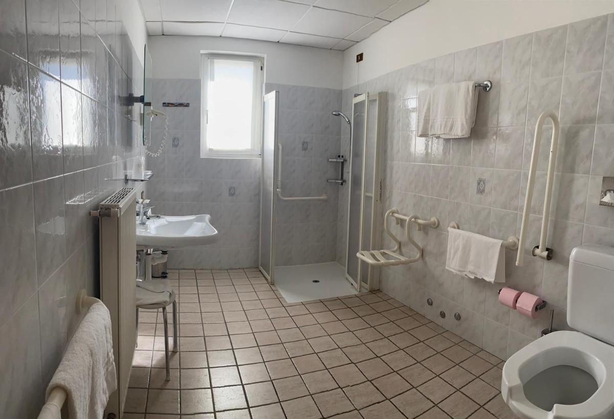 Hotel Del Fiume - Housity