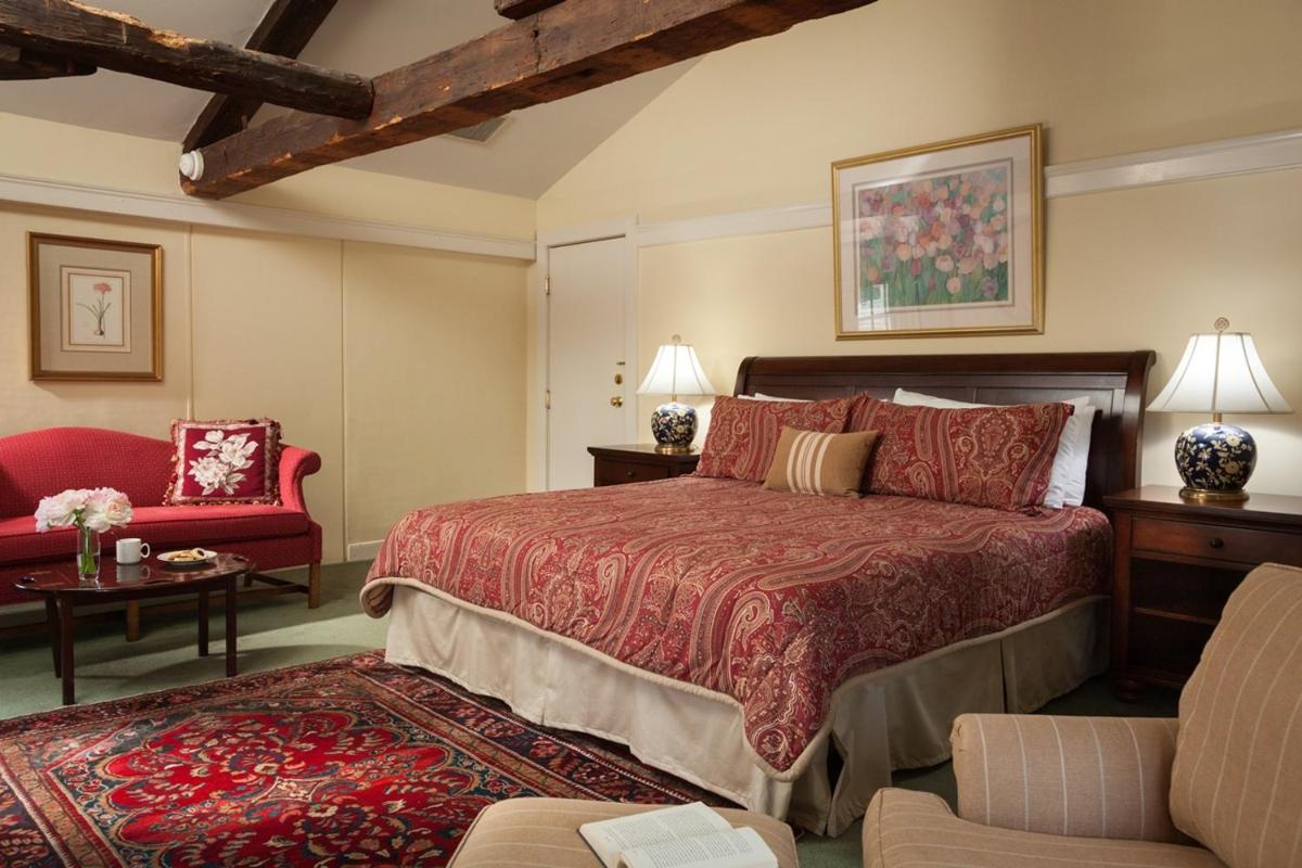 Harbor Light Inn - Housity