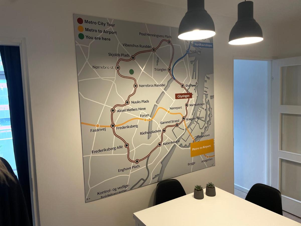 Central Copenhagen Apt with Balcony, Free Parking & Elevator - Housity
