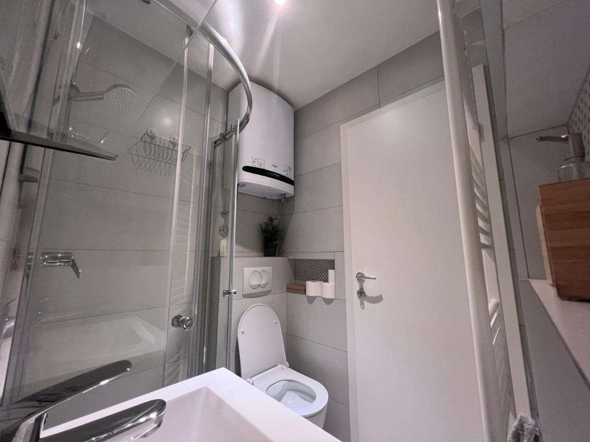 Suitetrails - Center Beach Apartament, Split, Croatia