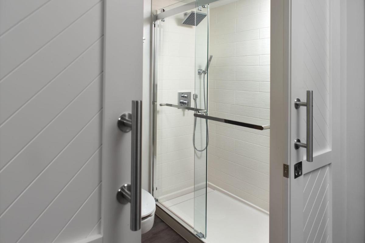 Marriott Kansas City Overland Park - Housity