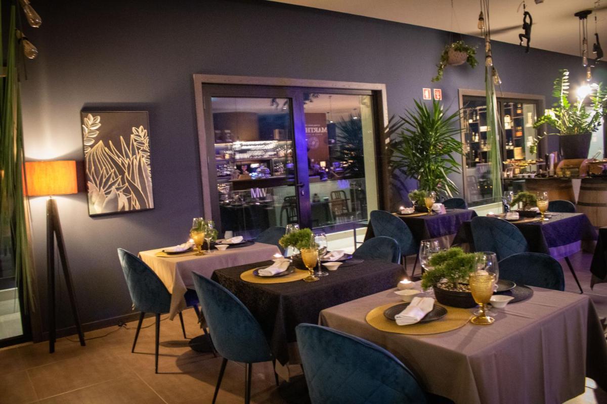Um restaurante ou outro lugar para comer em MW Douro Wine & Spa