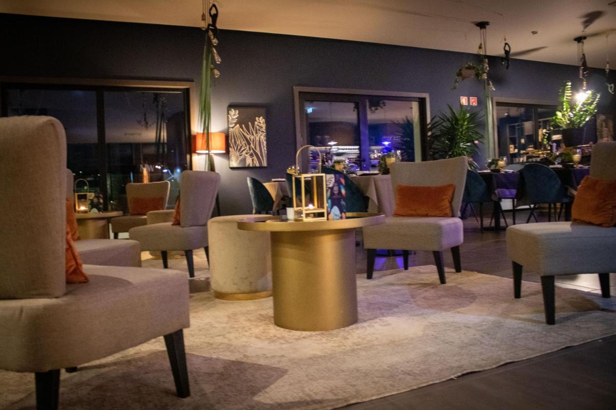 Uma área de estar em MW Douro Wine & Spa