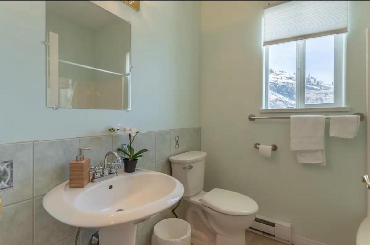 Villa in Summerland Estate Winery - Housity