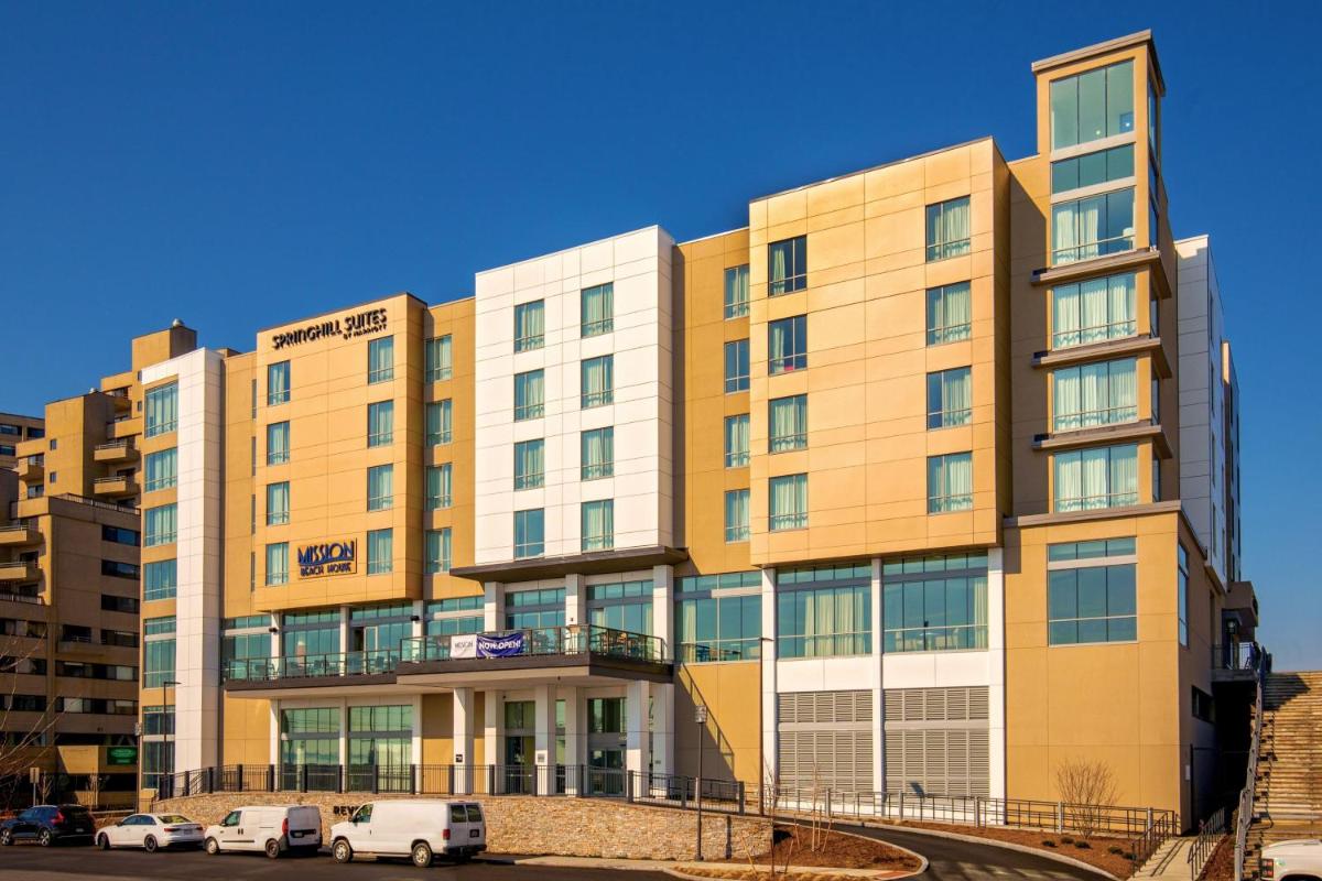 SpringHill Suites by Marriott Boston Logan Airport Revere Beach - Housity