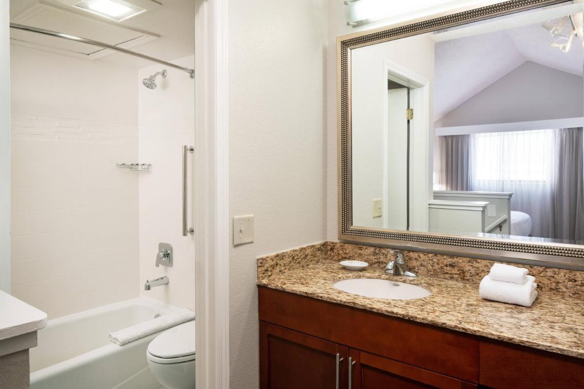 Residence Inn by Marriott Las Vegas Convention Center - Housity