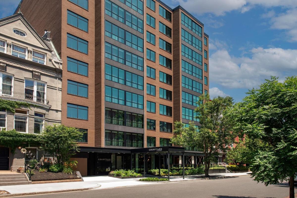 Courtyard by Marriott Washington, DC Dupont Circle - Housity