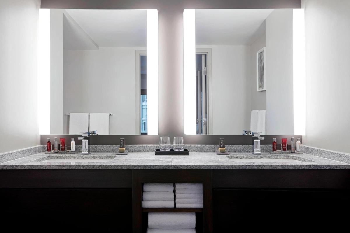 Washington Marriott Georgetown - Housity