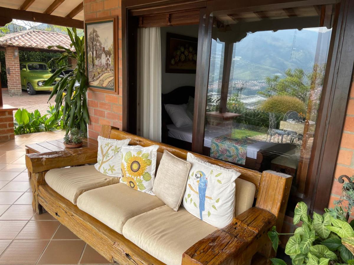 Finca hotel Villa Camila - Housity