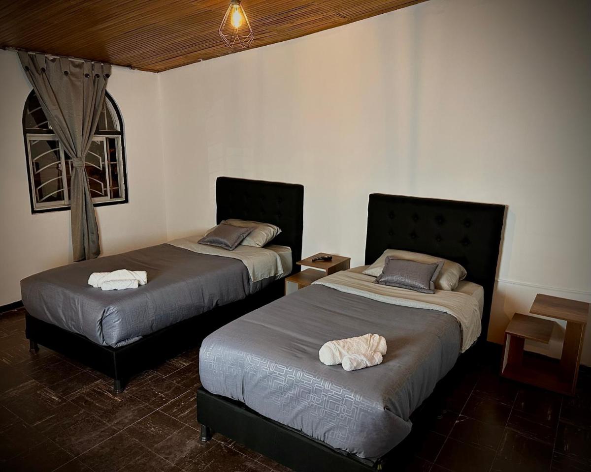 H&L BOUTIQUE - Housity