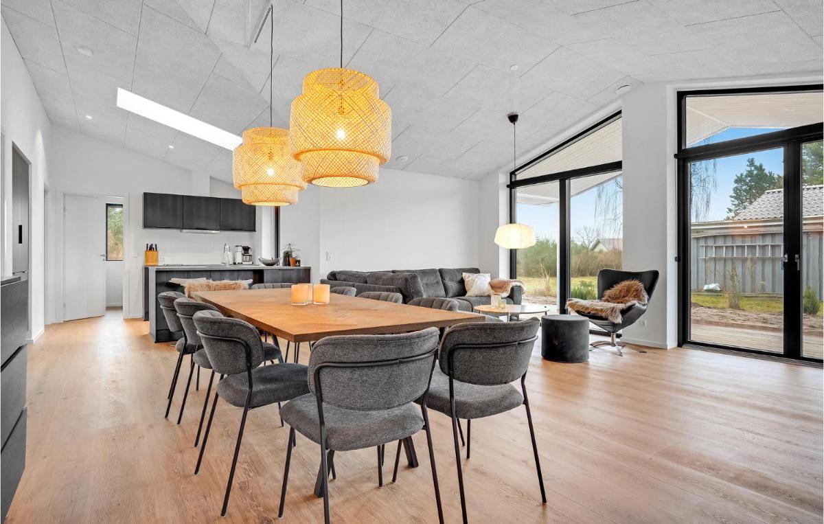 Cozy Home In Juelsminde With Wifi - Housity