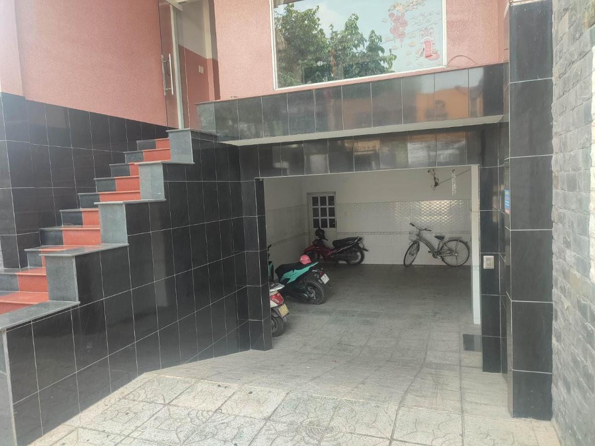 Thùy Dương Em - Housity