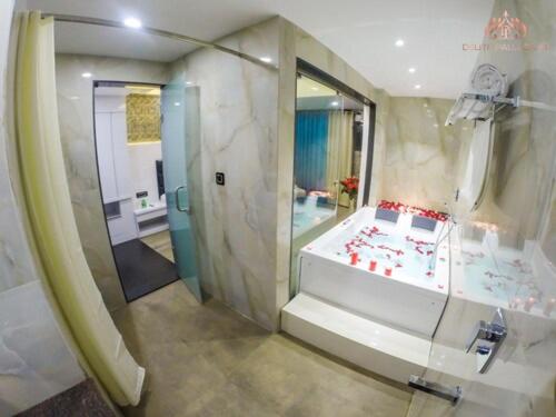 Hotel Delite Palladium - Housity