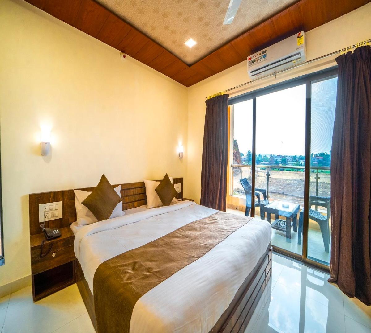 Suitetrails - Vrindavan Resort