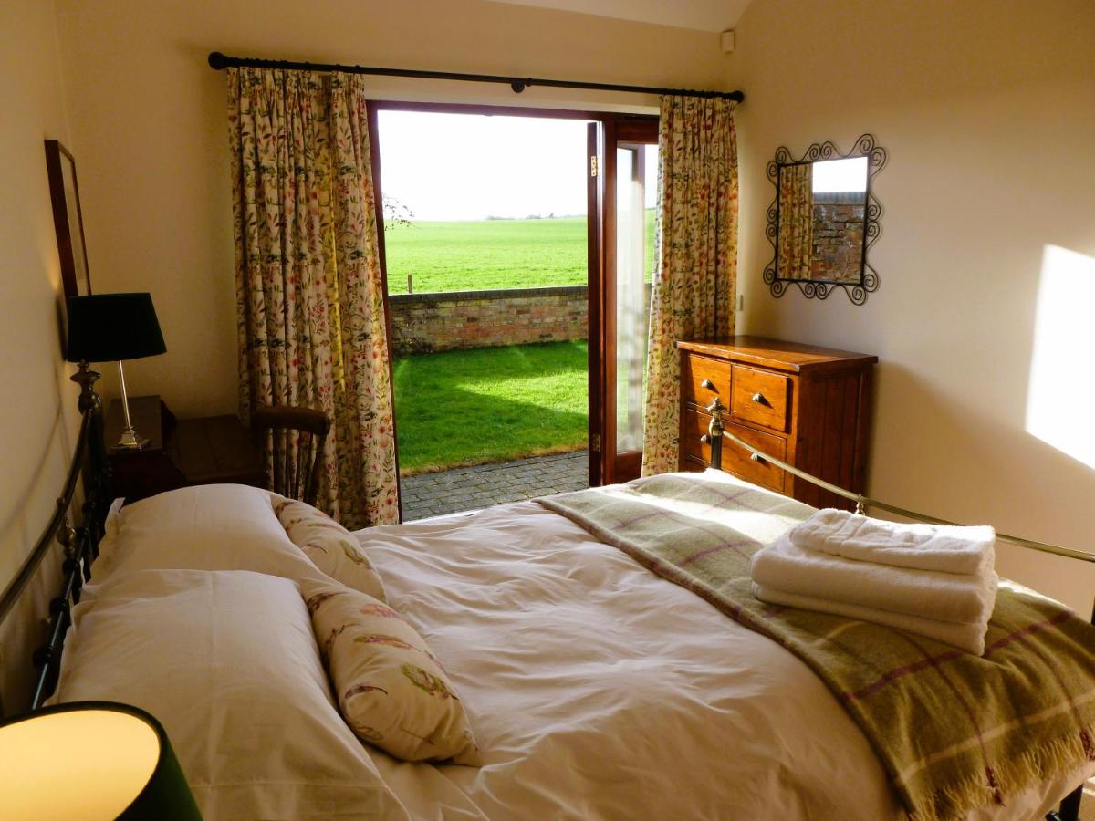 Smallthorns Barn - Housity