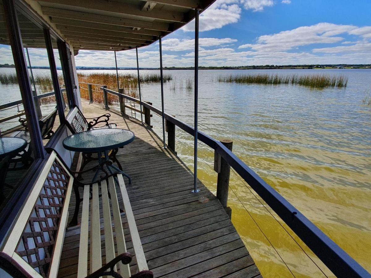 PS Federal Retreat Paddle Steamer Goolwa - Housity