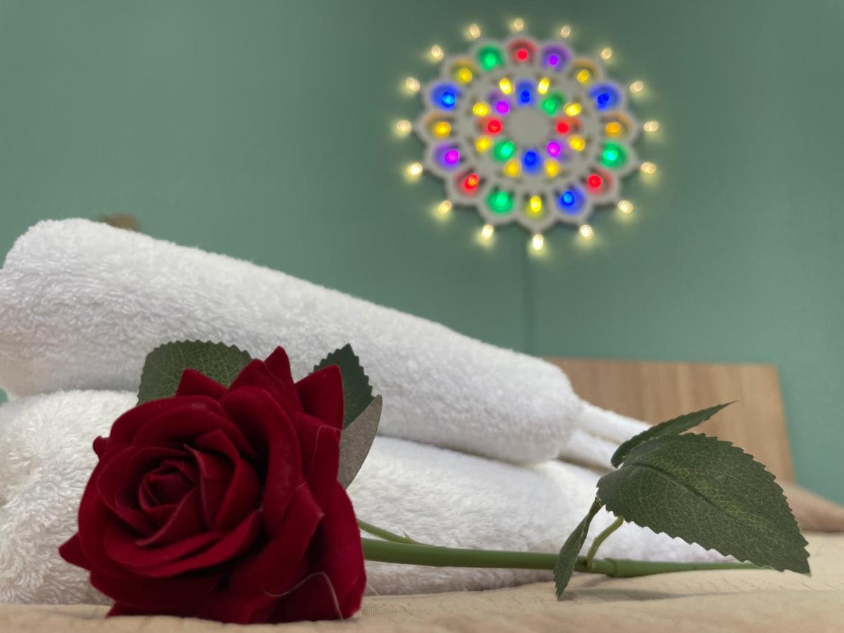 Rose Rosse - Sicily Holiday House - Housity