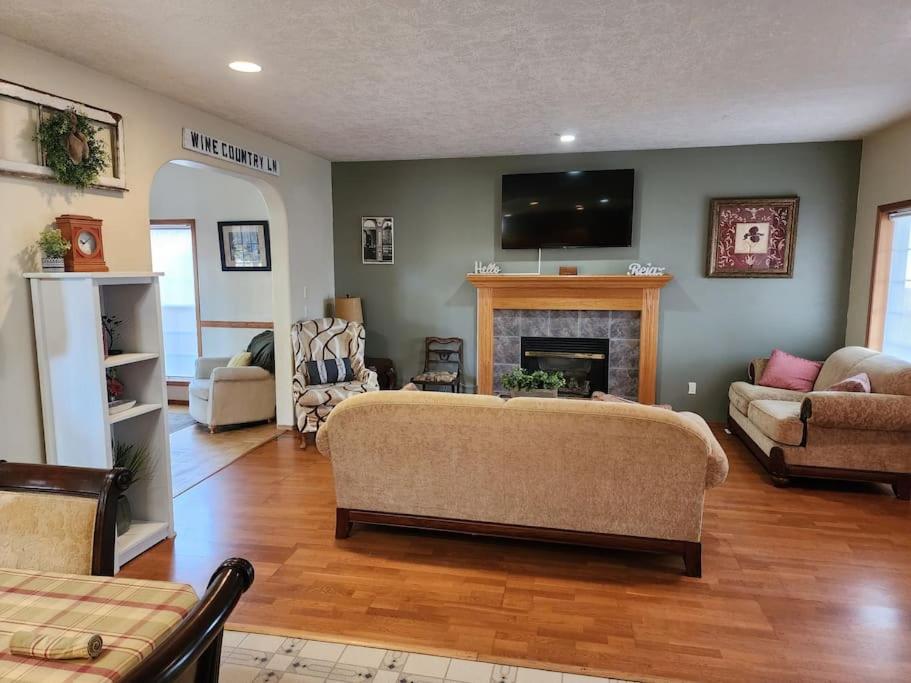 A Wine Country Home in Yamhill County - Housity