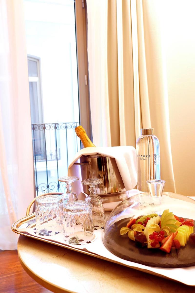 Comida en o cerca de este hotel