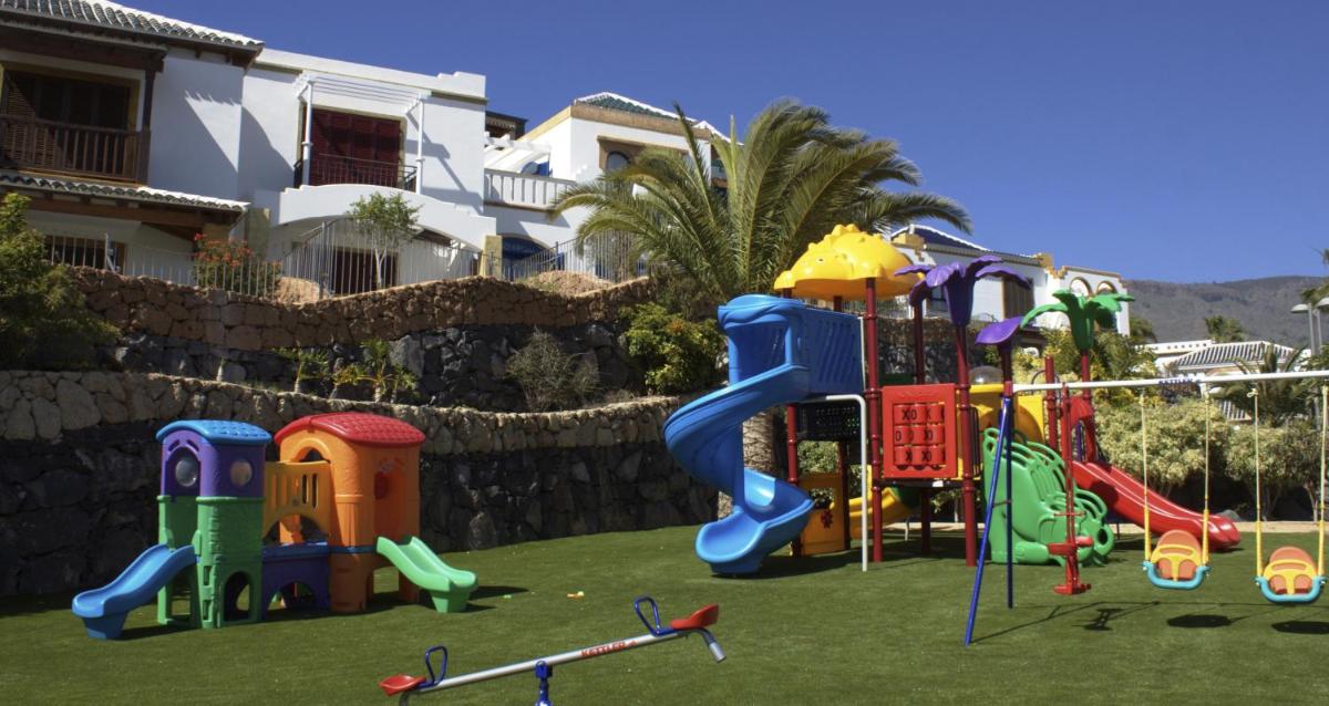 Zona de juegos infantil en Hotel Suite Villa Maria