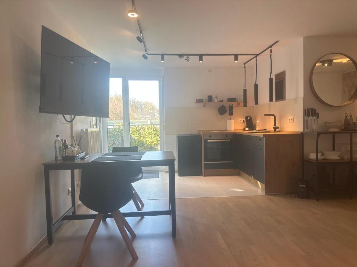Suitetrails - GreenLeaf Lappersdorf - Terrasse - A93 Anbindung - Netflix - Stadtnah