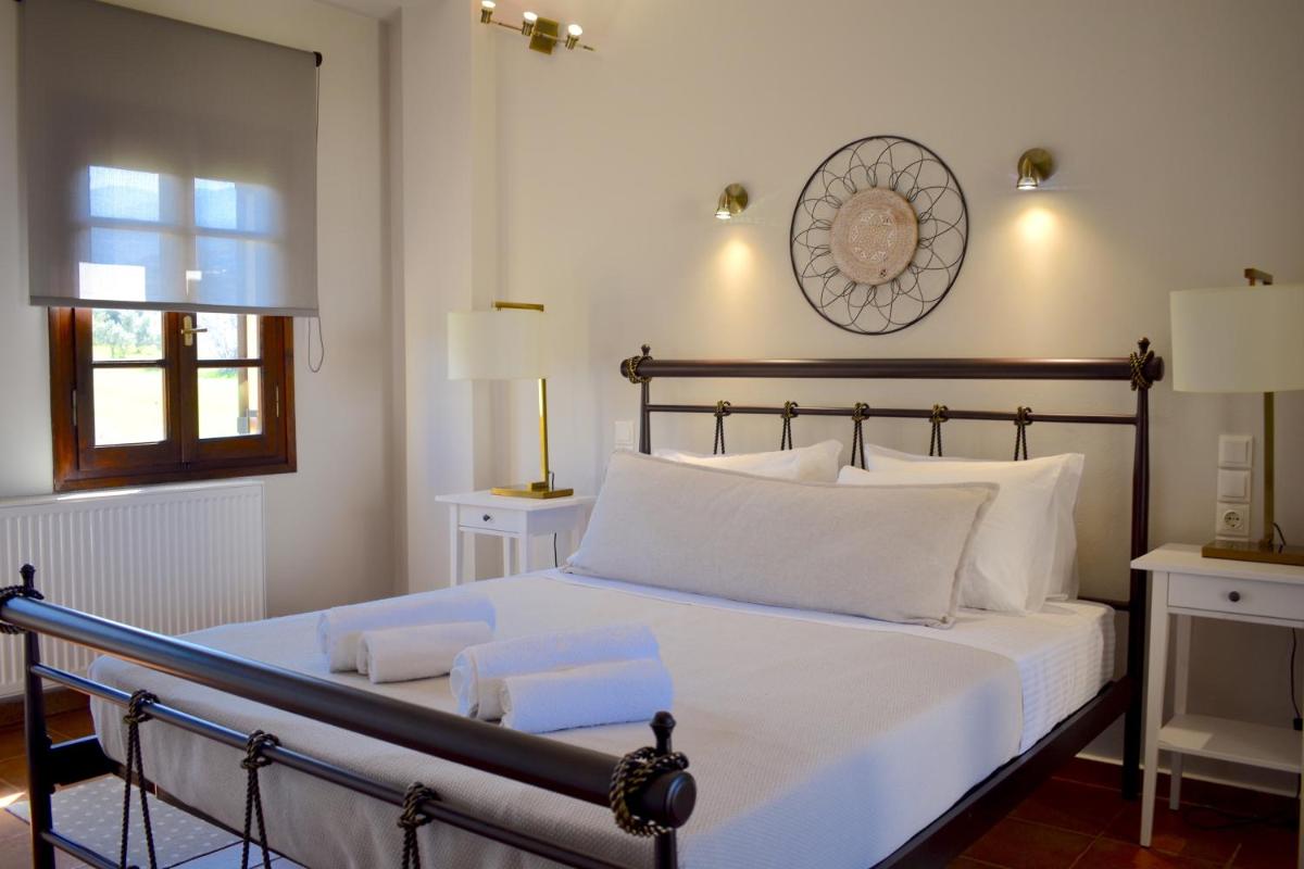 Ampelos Hillside Villa - Housity