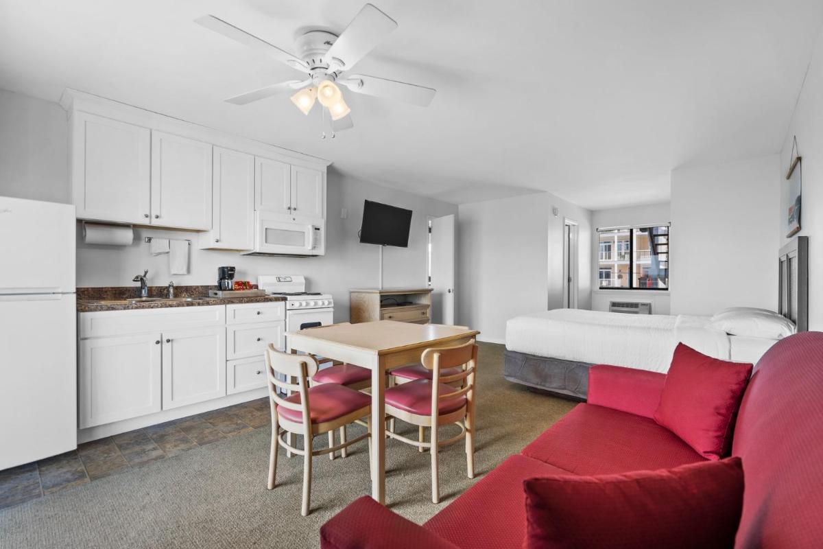 The Beach House - Housity