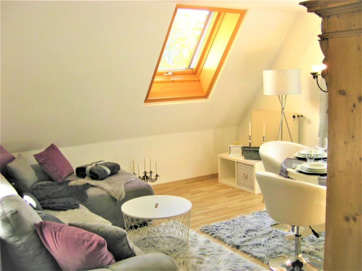komf.Ferienwohnung Elisabeth (1.Stock) in Weilheim, m.Garten, zwischen München u. Garmisch-P. - Housity