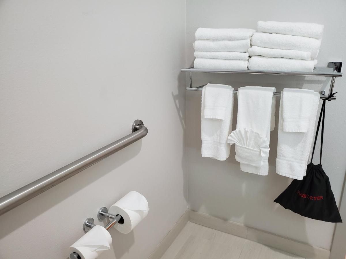 Holiday Inn Express Fremont - Milpitas Central, an IHG Hotel - Housity
