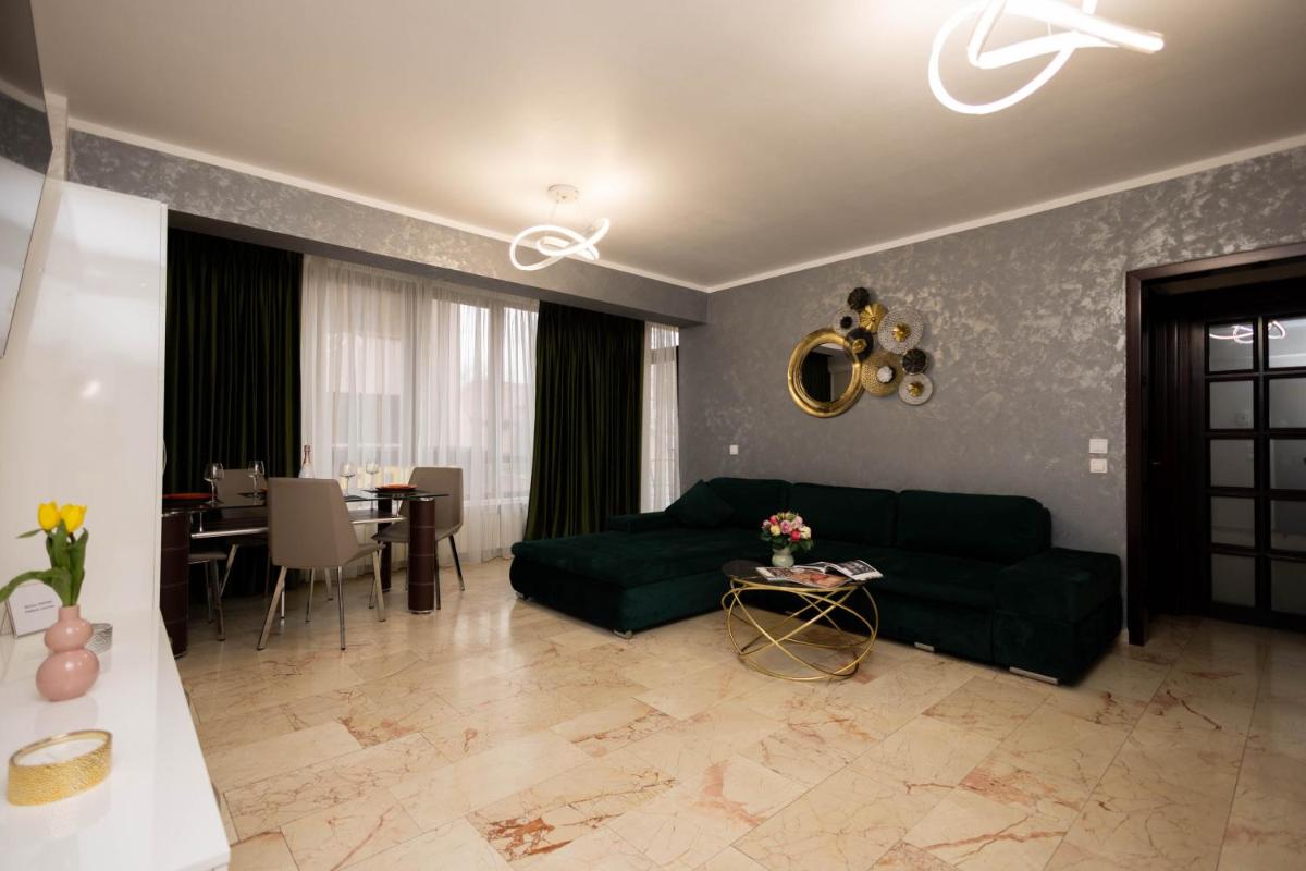 Central Apartament 3 - Housity