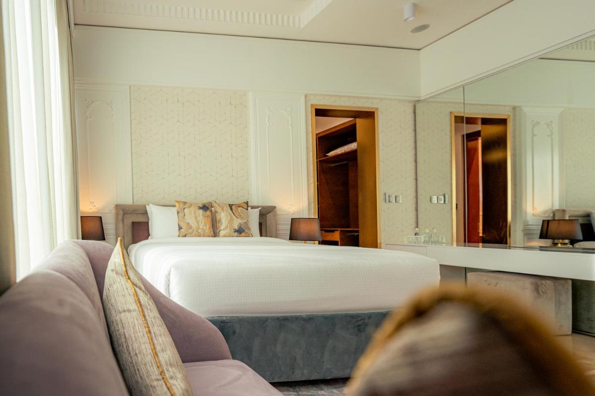 Damask Resort - Housity