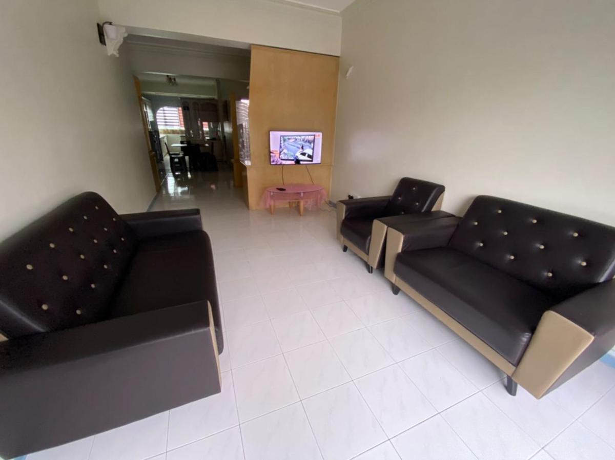Suitetrails - Suria coLiving Hostel