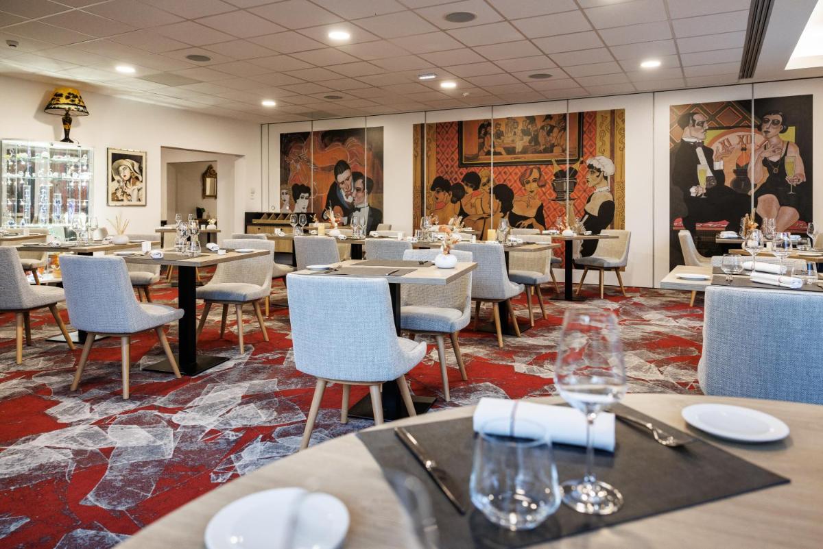 Restaurant ou autre lieu de restauration dans l'établissement Hotel SPA Husseren Collections - Proche Colmar - Eguisheim