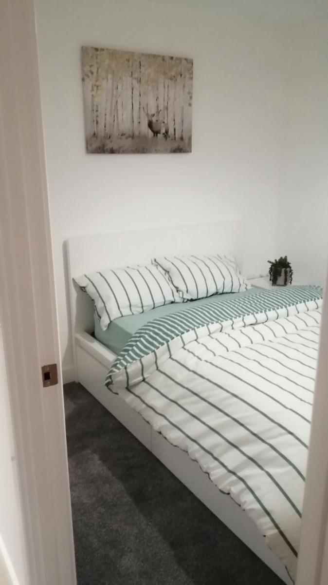 Immaculate 1-Bed Apartment in Hinckley - Housity